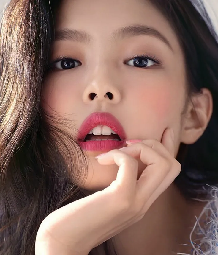 Nàng, màu son và tính cách