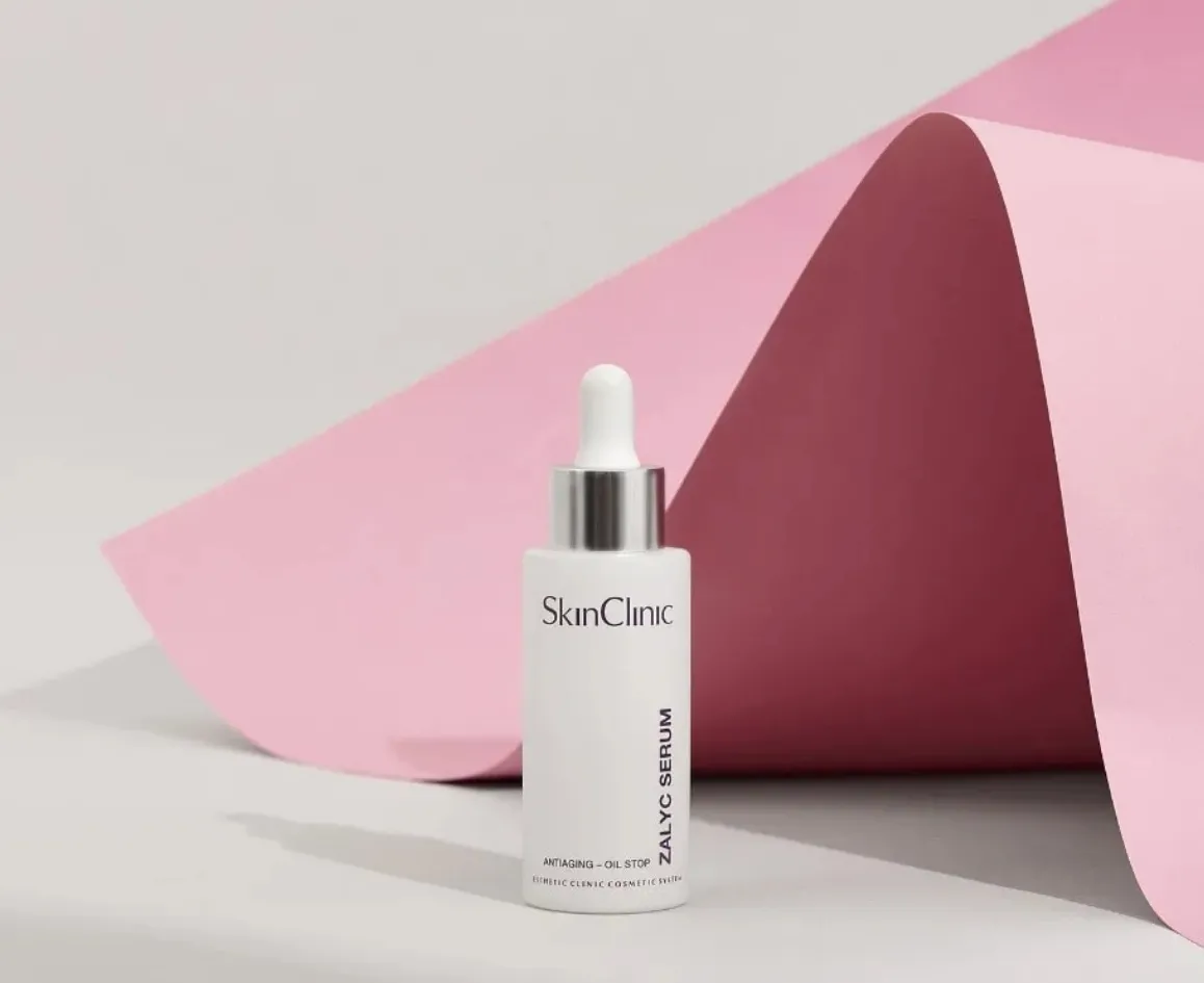 Vì Sao Da Dầu Mụn Nên Dùng Zalyc Serum Của Skinclinic?